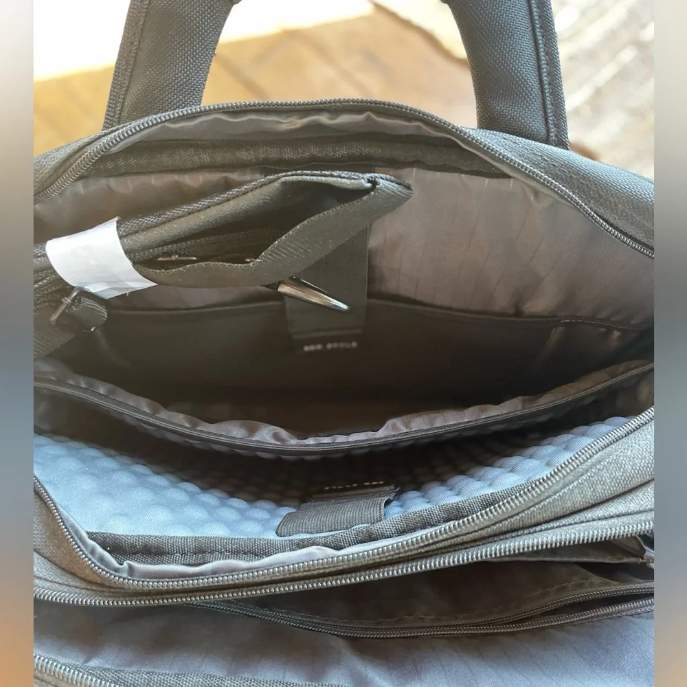 NWT laptop case